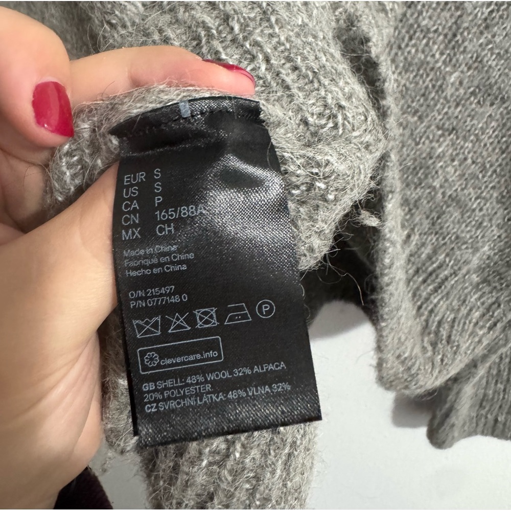 H&M Womens Oversized Wool-Alpaca Blend Cropped Sweater Small Gray Dolman Sleeves - Picture 4 of 4